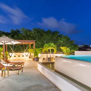 quinta-margarita-suites.quintano-roohotels.com/